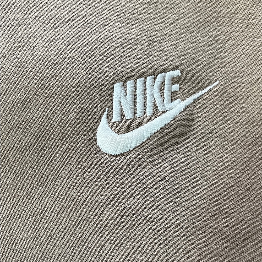 Nike Men’s Khaki Joggers - Size M Sweatpants - Athletic Fit - Picture 3 of 14